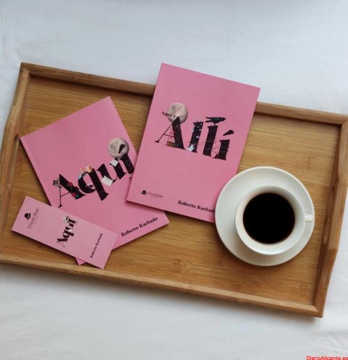 ‘Aquí y Allí’, el primer poemario reversible poema