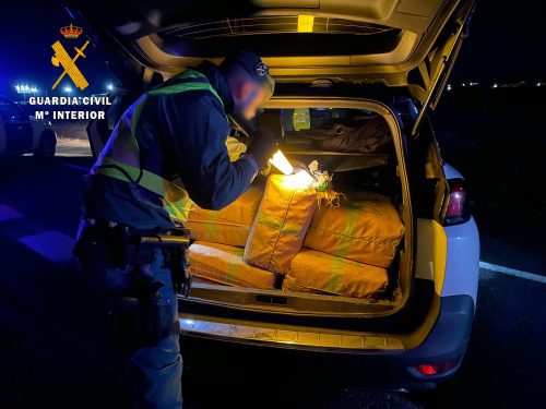 Intervenida más de media tonelada de polen de hachís en un vehículo en la A-66