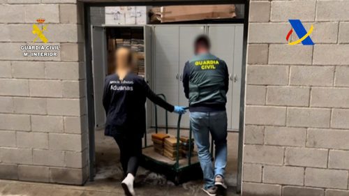 Intervenida más de una tonelada de cocaína en el puerto de Barcelona camuflados en un cargamento de cacao