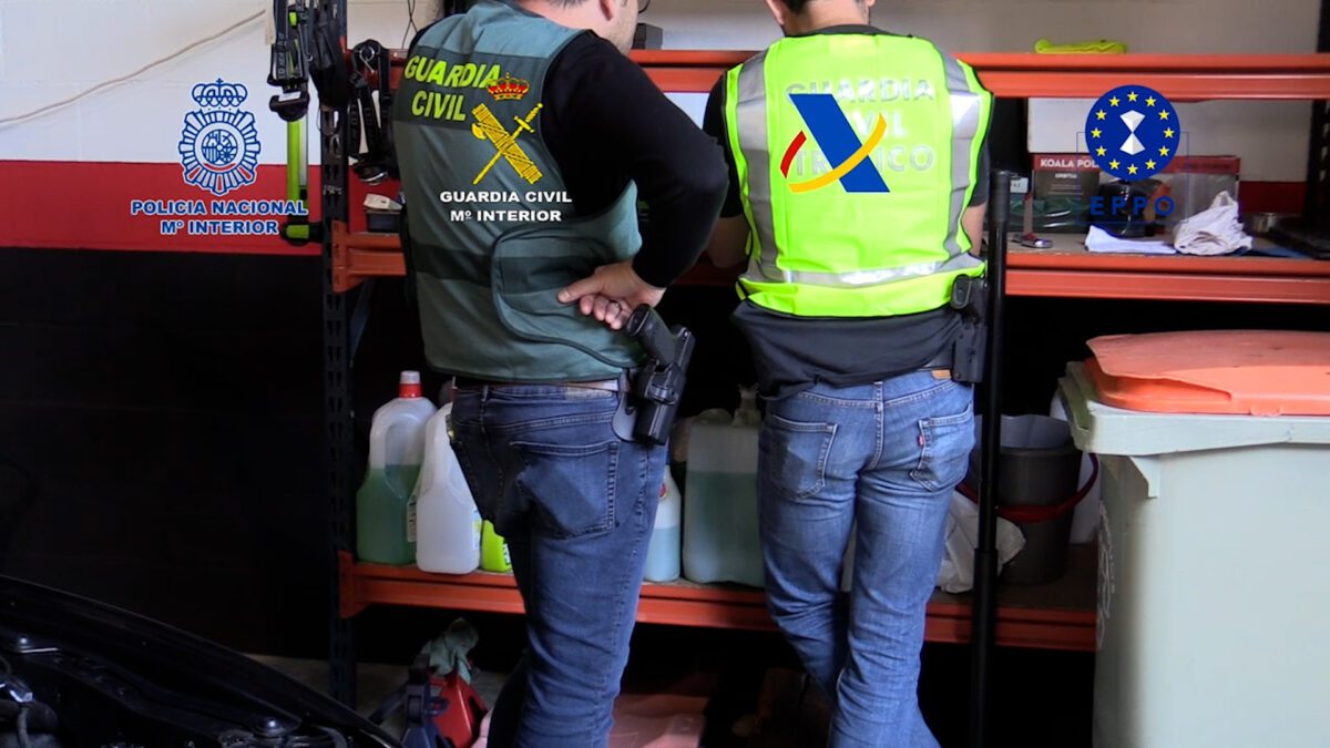 Desmantelada una red criminal transnacional por un fraude de IVA de 17 millones de euros en el mercado de coches de alta gama