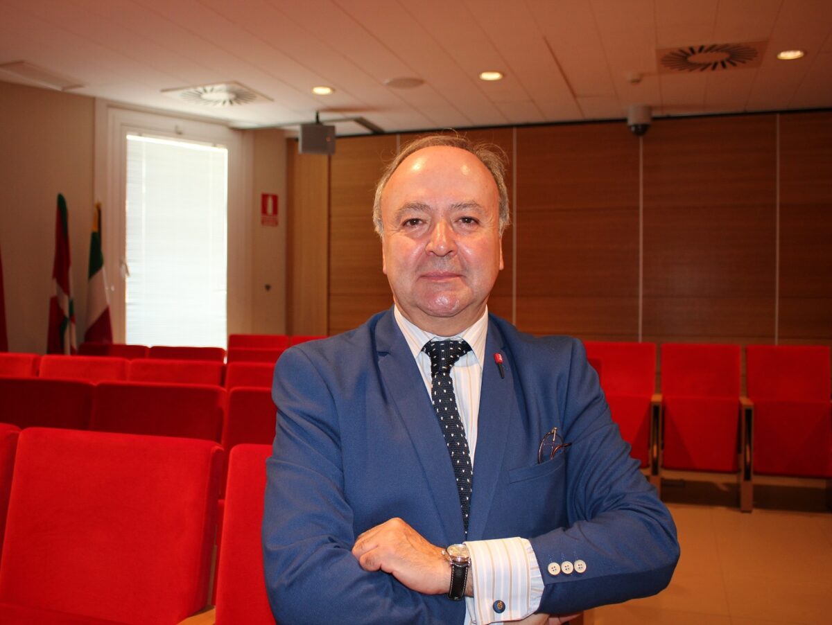 Núñez Feijóo, la investidura de las palabras y los gestos en el primer debate plurilingüe del Congreso de los Diputados