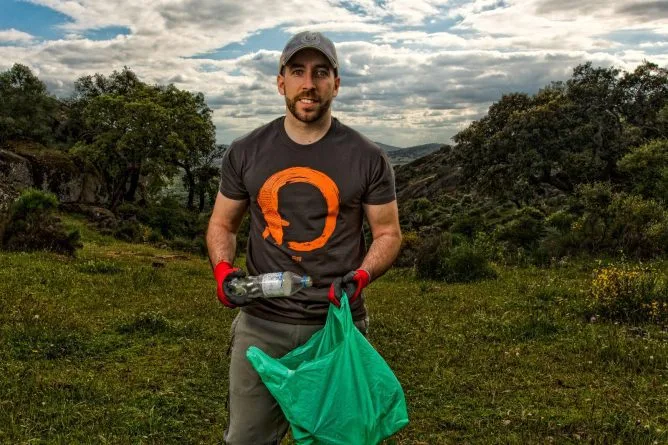 Entrevista: Las claves de un futuro sostenible con Javier Clemente, fundador de «Todos Somos Reciclaje»