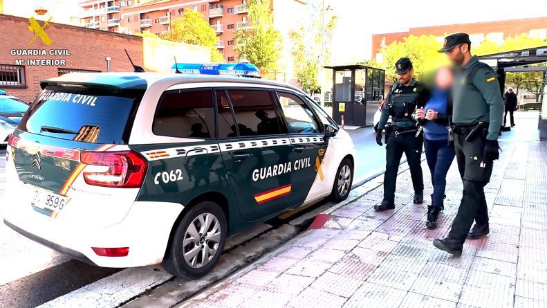 Detenida por abandonar a su hijo menor de edad en su casa en La Rioja