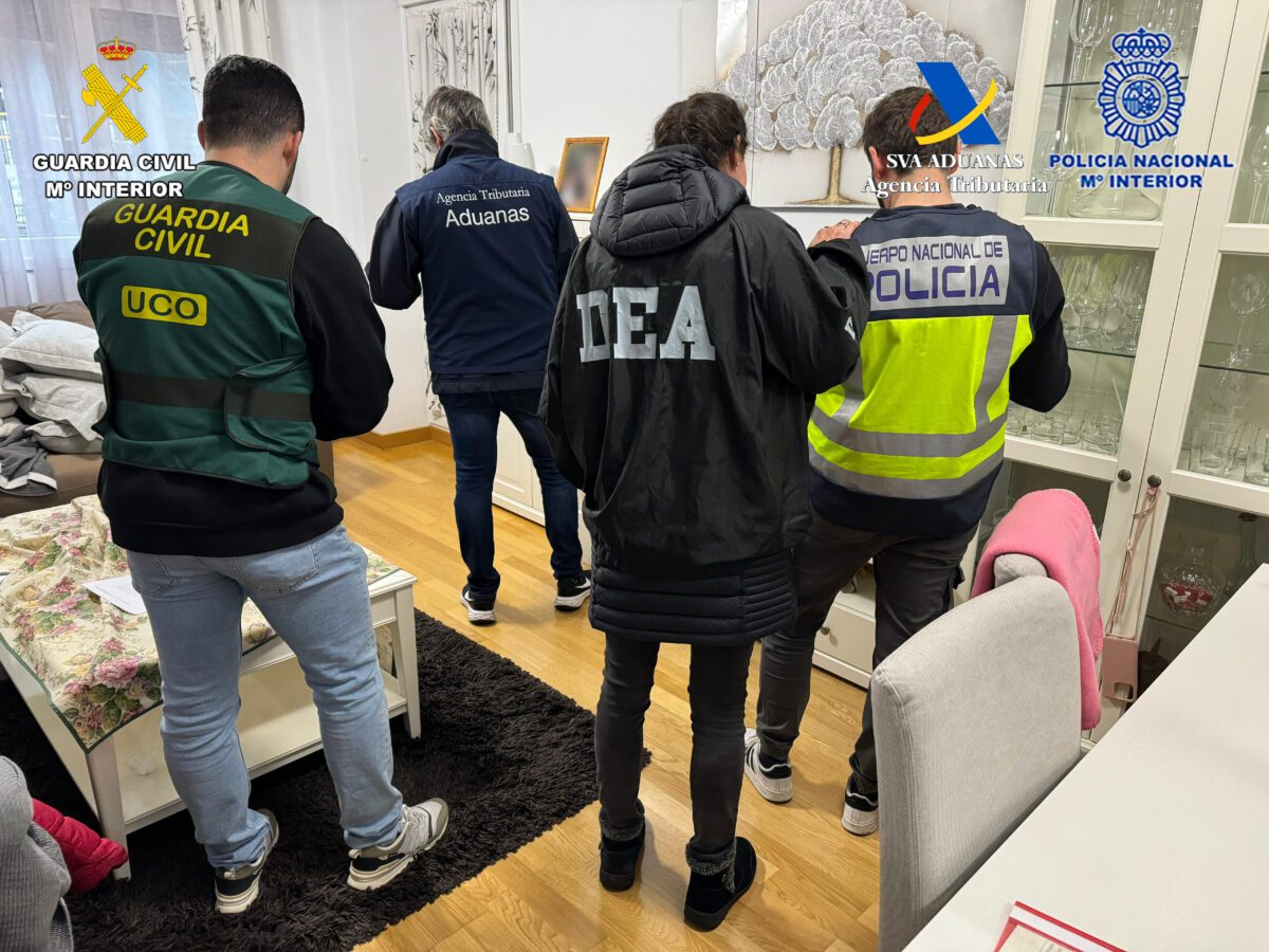 Detenidas cinco personas en España y Holanda vinculadas con la intervención de más de 2.300 kilogramos de cocaína en España