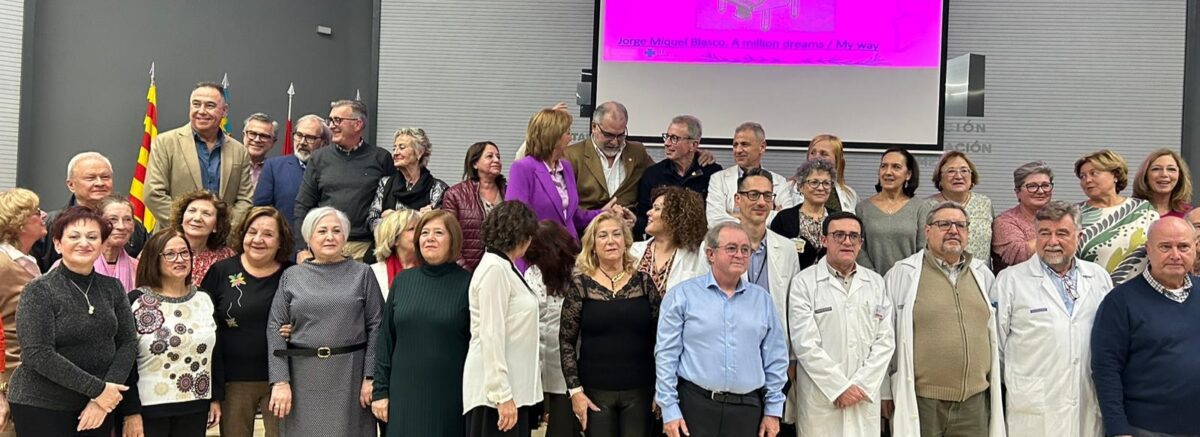 El Hospital General Universitario de Elche acoge su tradicional homenaje a los jubilados del año del departamento de salud