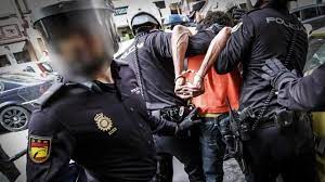 Detenidos por Robo con Violencia: Un Atraco a Martillazos con Rápida Intervención en Alicante