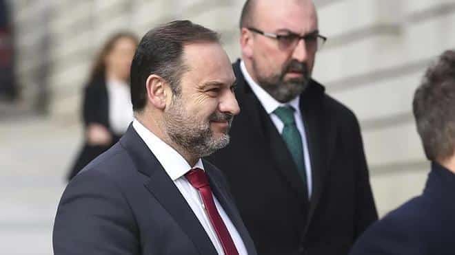 Revelaciones Impactantes: El Asesor de Ábalos y la Compra de Propiedades en Alicante