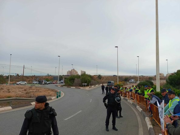 Sanchez visita la planta desalinizadora de torrevieja