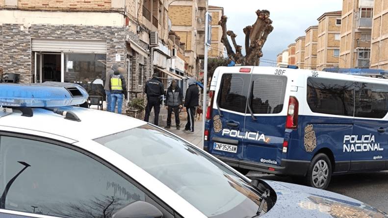 Aumento de robos en vehículos en el Cabo de la Huerta de Alicante Preocupación entre nadadores y vecinos