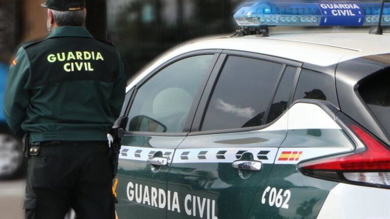 Guardia Civil acusado de falsificar una firma para vender un arma en Alicante: Fiscalía pide 4 años de cárcel