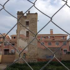 Alicante salva una torre del siglo XVI 'moviéndola' piedra a piedra: así será el traslado