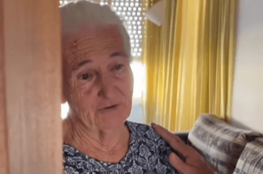La Desesperada Situación de Josefa: Una Anciana de 77 años Desauciada en Alicante y con Dos menores viviendo en la calle