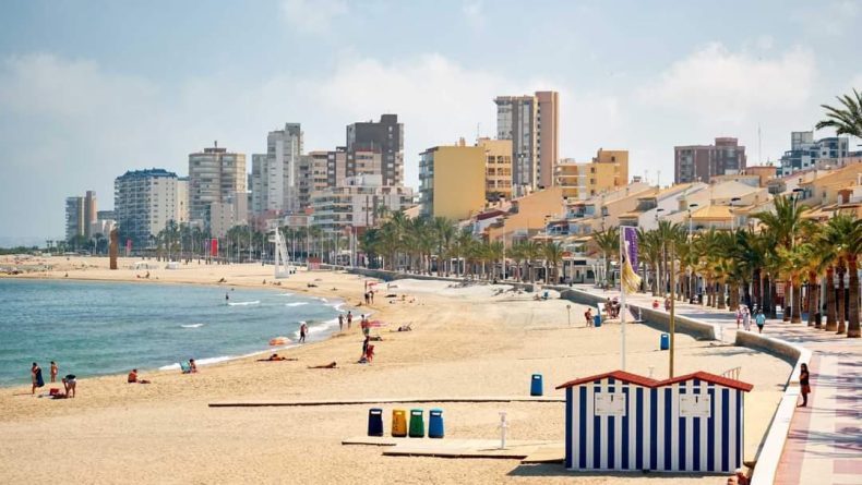 Restauradores y Comerciantes de El Campello Exigen Medidas Urgentes para Revitalizar el Municipio