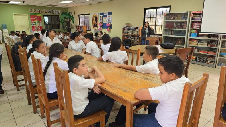 Taller de Cuento Biblioteca Pública de Honduras