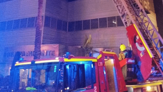 Desalojadas 400 personas debido a un incendio en un hotel en el centro de Alicante