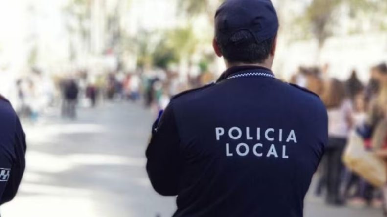Policía Local de Alicante Salva a Mujer de Agresión Sexual