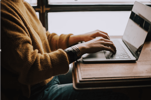 Las 4 mejores estrategias para generar ingresos online desde casa