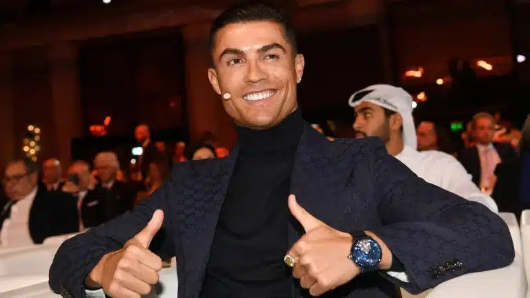 Cristiano Ronaldo lanza oferta laboral con contrato indefinido y 2.500 euros de salario mensual