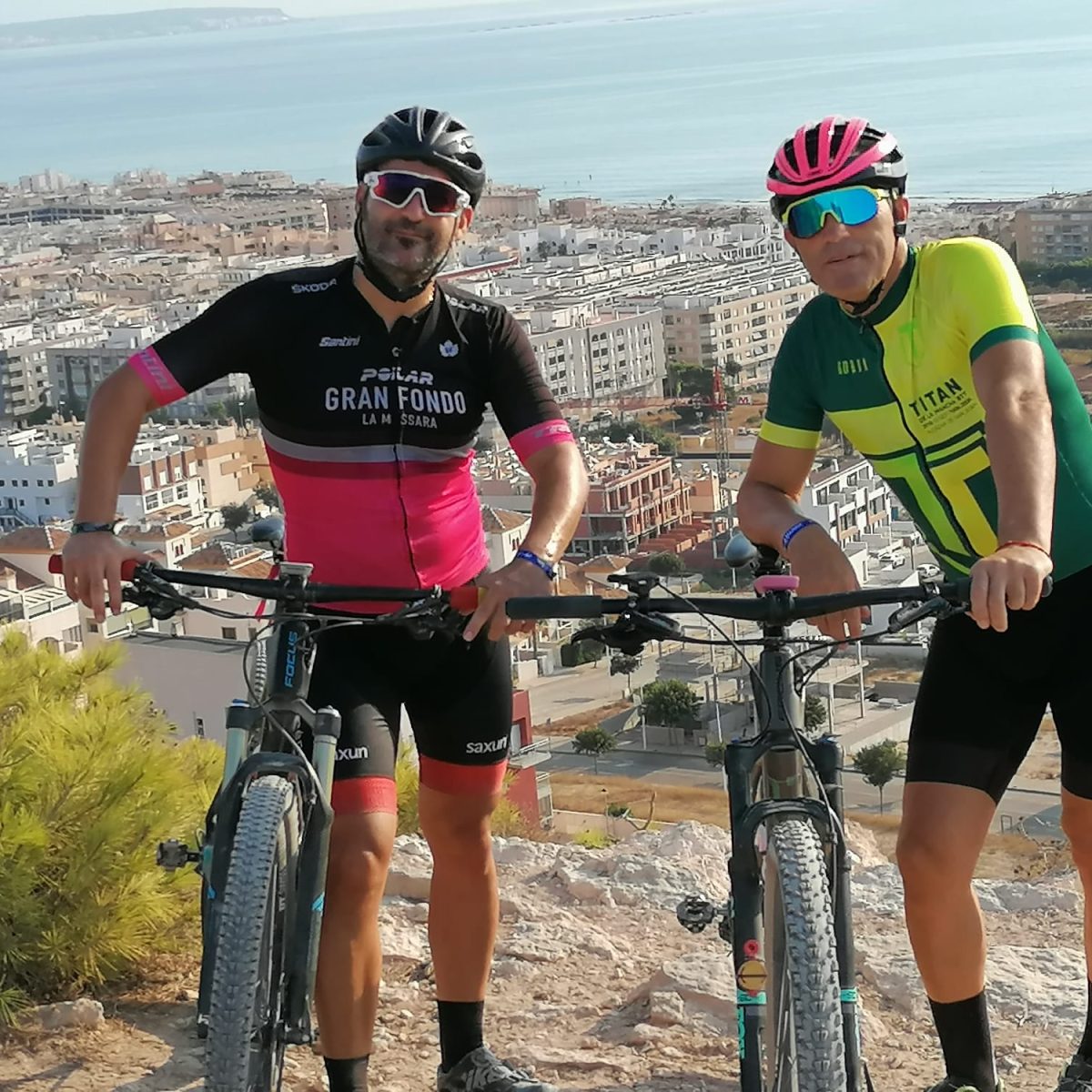 Dos sajeños recorrerán 500 km en una sola etapa por una causa solidaria