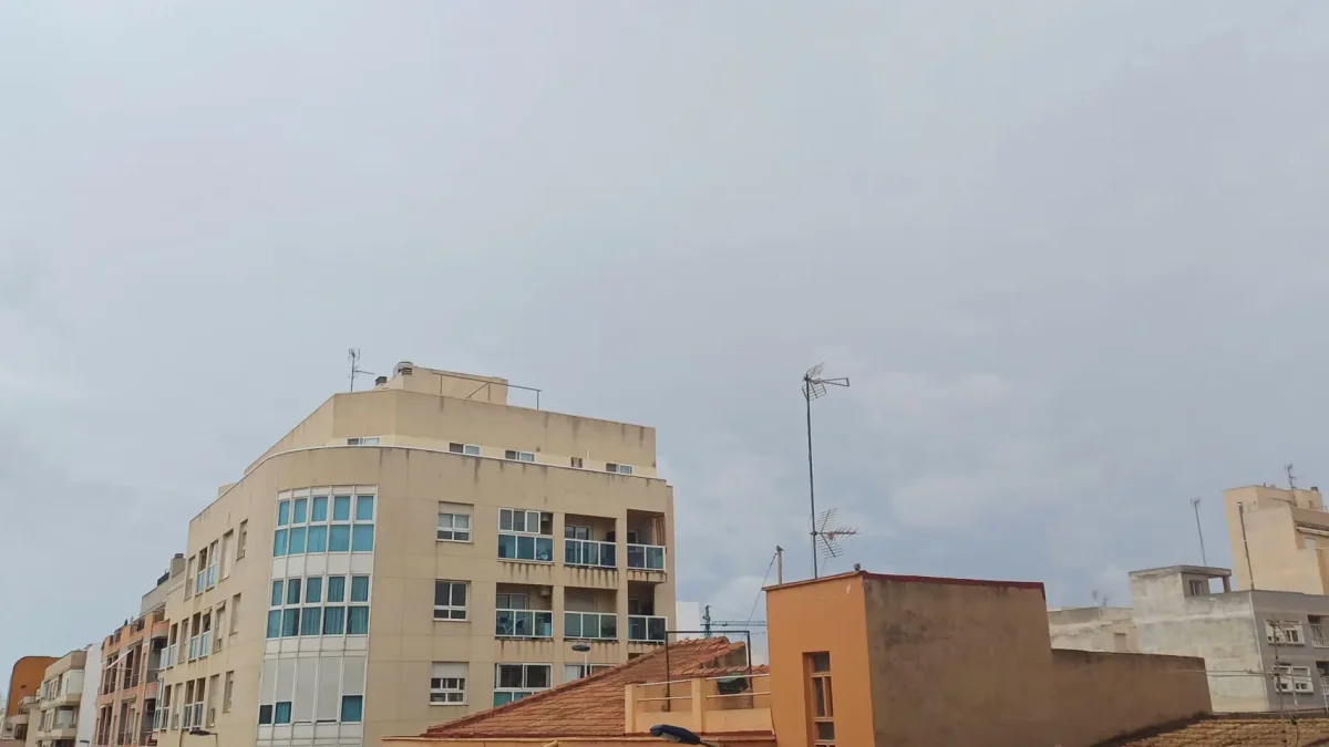 Elche Vive un Estreno de Septiembre con Lluvias Cortas pero Intensas y Temperaturas de 33 Grados