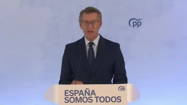 Feijóo arremete contra Sánchez: "Cree que gobierna para idiotas"