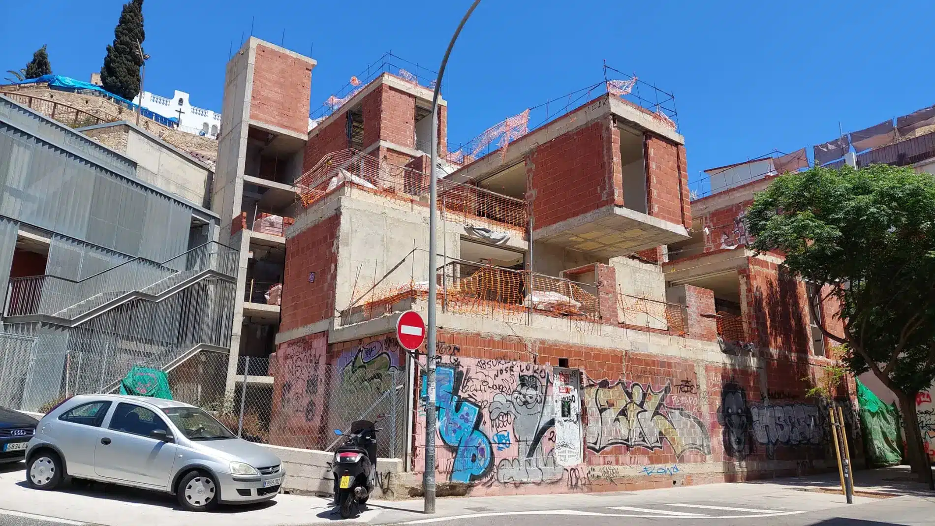 🏗️ "Casi 20 Años de Espera para 15 Viviendas Jóvenes en el Casco Antiguo de Alicante"