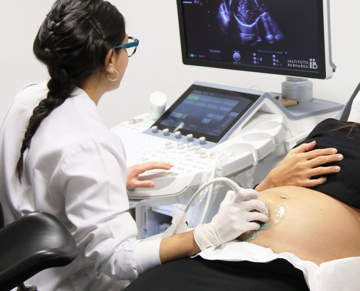 El 40% de los nacimientos registrados en 2023 en España son de madres mayores de 35 años