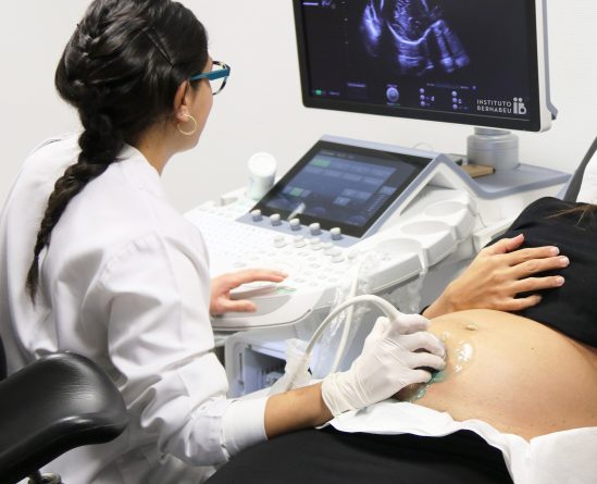 El 40% de los nacimientos registrados en 2023 en España son de madres mayores de 35 años