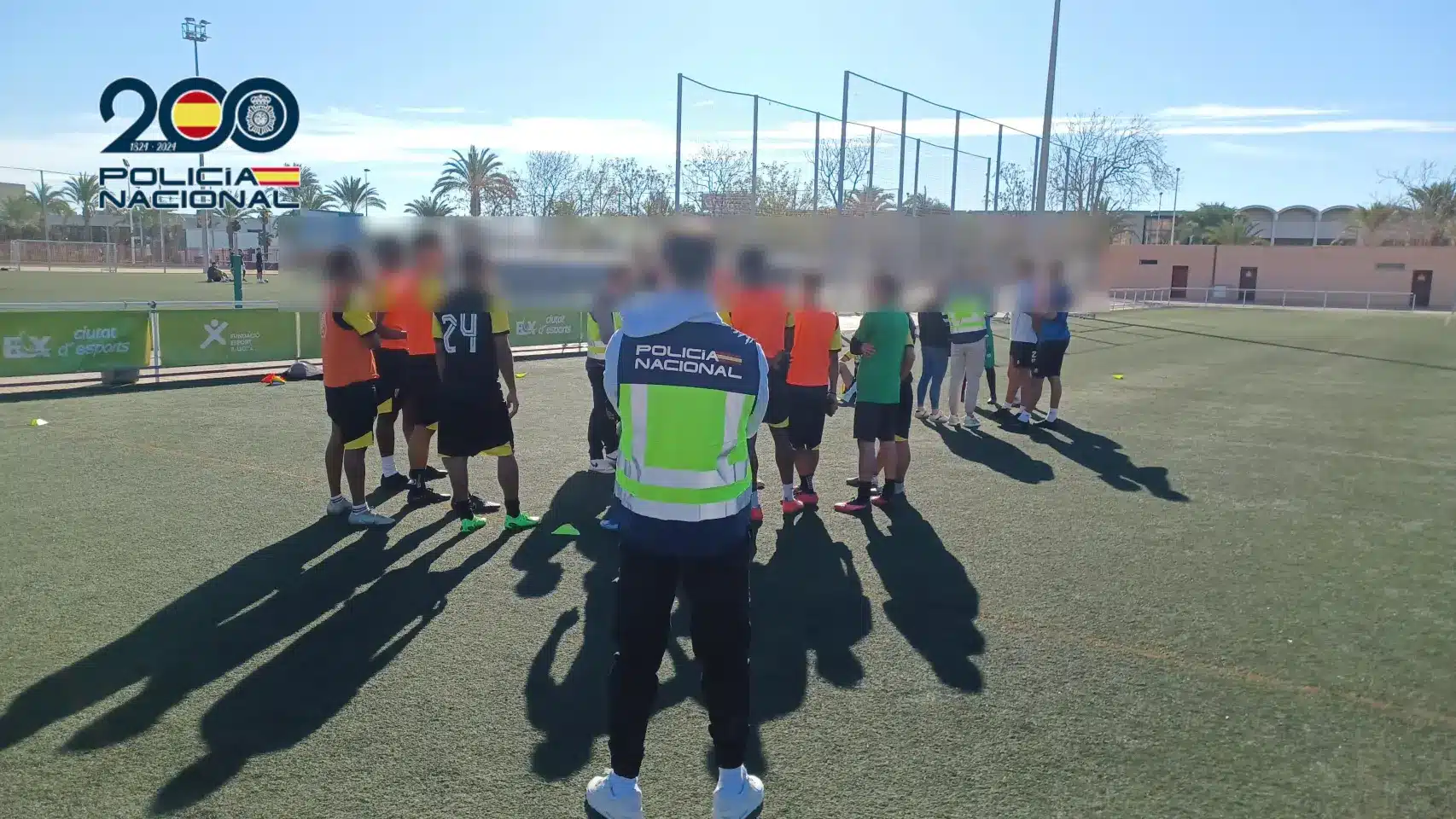 Estafa y Abandono en Alicante: Menores Sudamericanos Engañados con Promesas de Fútbol Profesional