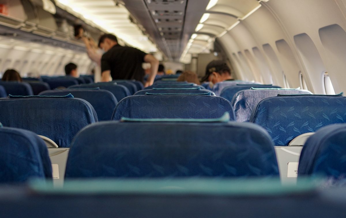 La ciencia del sueño y cómo descansar mejor en cualquier lugar, incluso en un avión