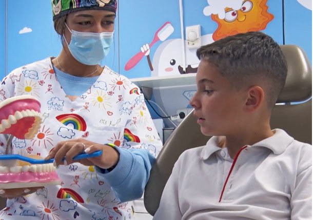 La salud bucodental puede afectar al estado de ánimo, al comportamiento y a la rutina alimenticia infantil