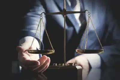 La Ley de la Segunda Oportunidad perdona los préstamos que un valenciano pidió para luchar contra la enfermedad de su pareja