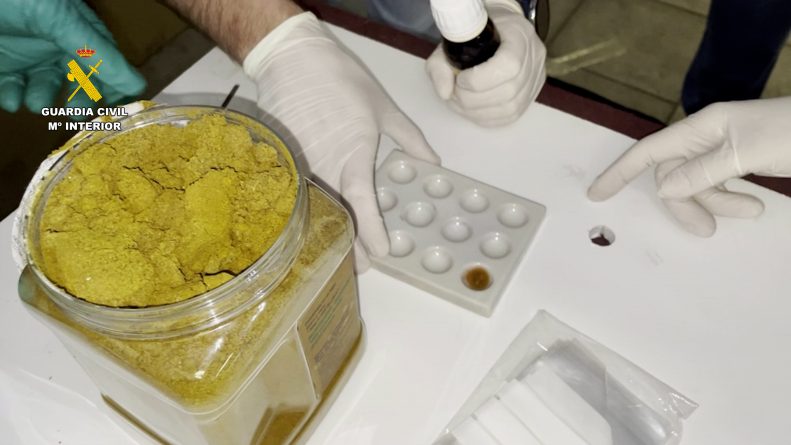 Detenida una red por traficar cocaína camuflada entre especias alimentarias
