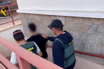 Detenidos dos jóvenes por causar la muerte de forma violenta de un hombre para robarle el móvil y la cartera en Níjar (Almería)