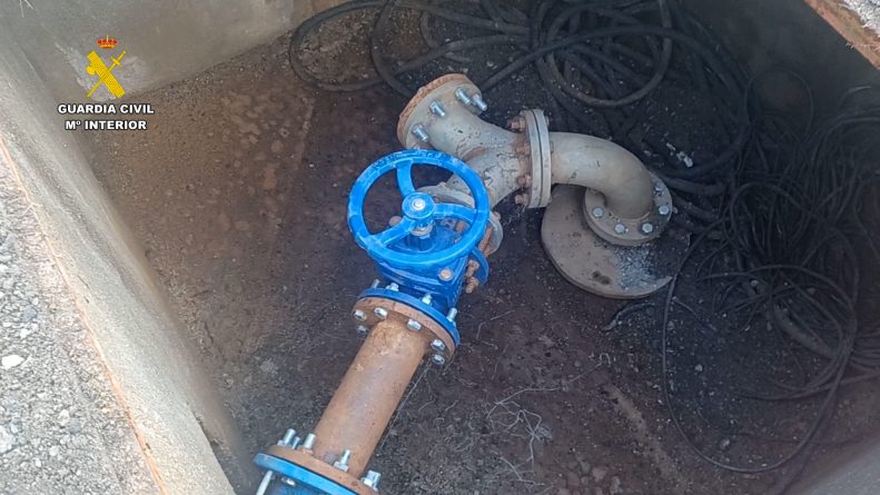 La Guardia Civil investiga el uso de varios pozos ilegales