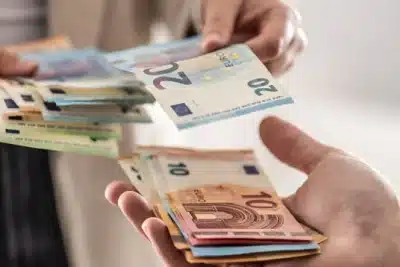 ⚖️ Nuevo Salario Mínimo en España: Lo que Cobrarás en 2025