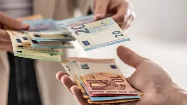 ⚖️ Nuevo Salario Mínimo en España: Lo que Cobrarás en 2025