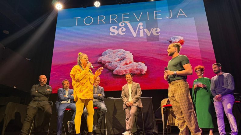 Torrevieja presenta en FITUR su programa turístico 2025