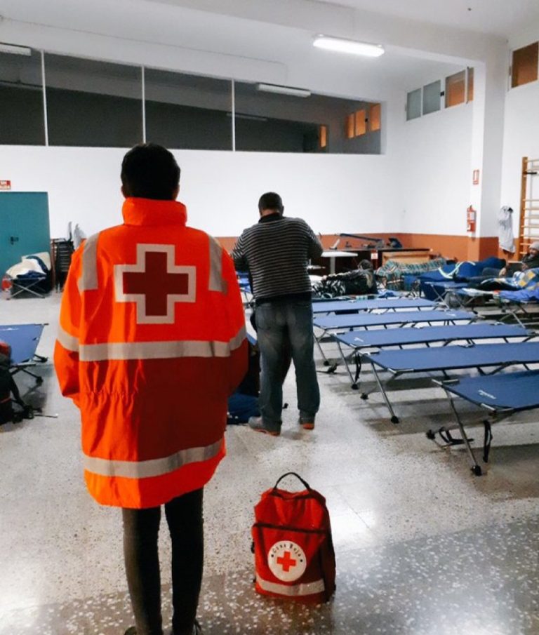 ð️ Alicante combate el frío ofreciendo refugio a las personas sin techo en la ciudad