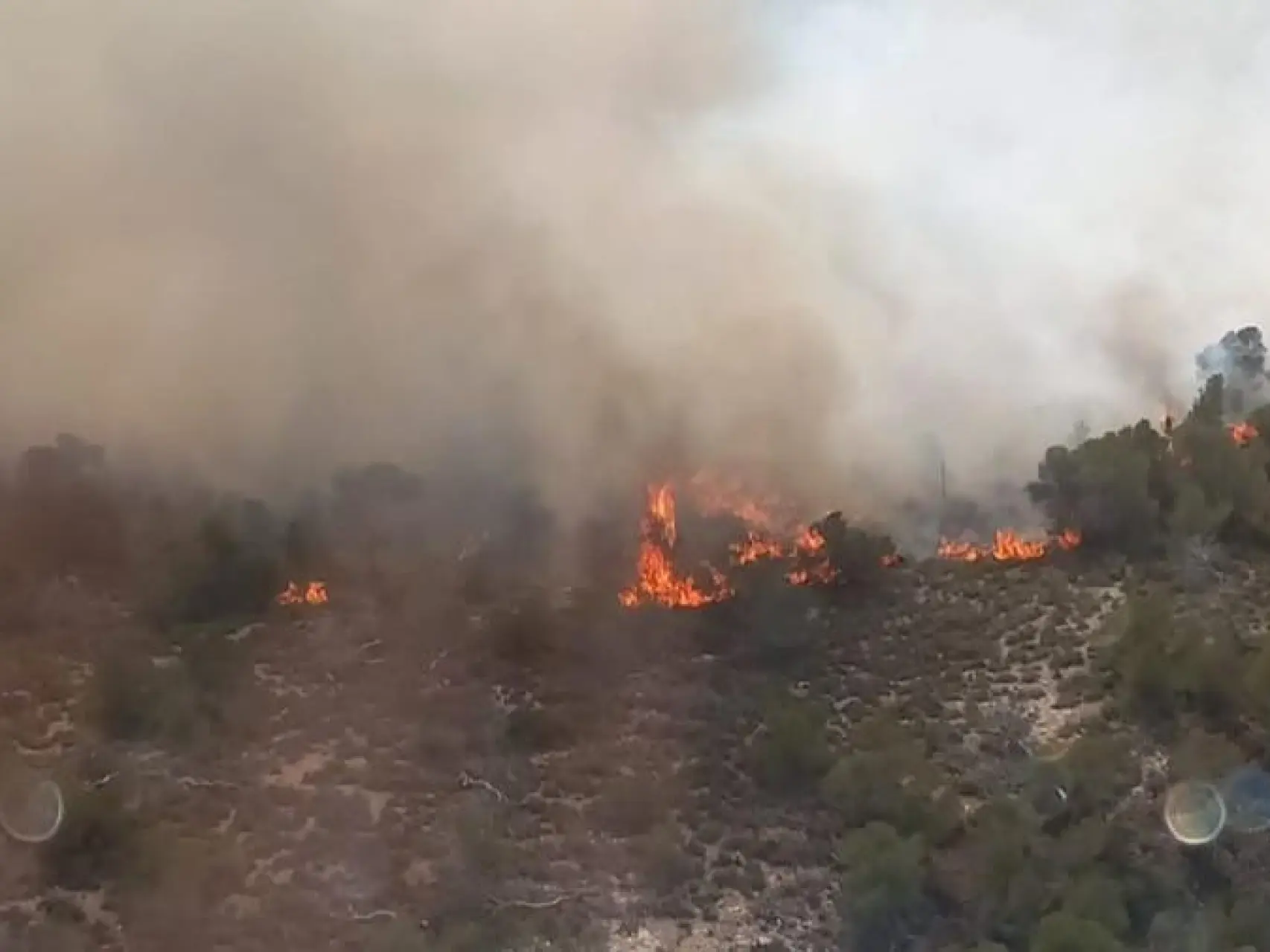 Grave incendio en Monte Coto