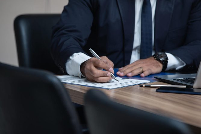 ⚖️ 5 reglas de oro para ser abogado: Consejos clave que nadie te dice