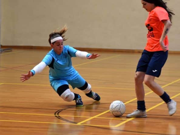 La portera del Atlético de Aspe Nahiara González participa en la convocatoria previa del Campeonato de España