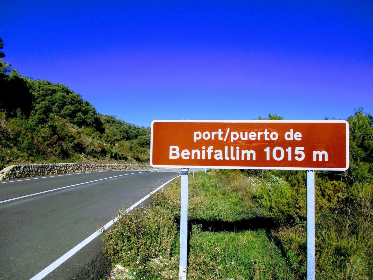 Puerto de Benifallim: Motorista muere arrollado por conductor bajo los efectos del alcohol