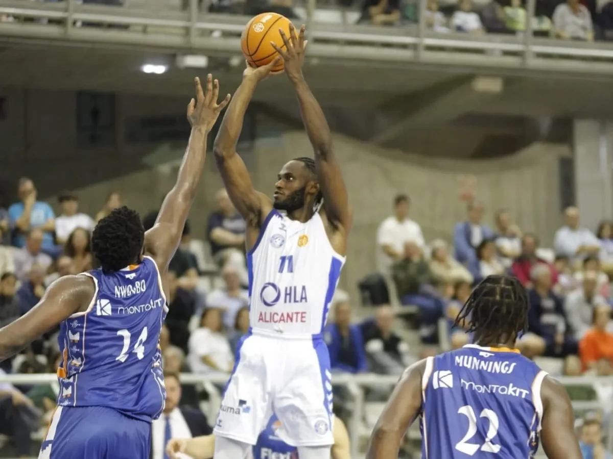 HLA Alicante arrasa al Menorca y encadena tres victorias seguidas