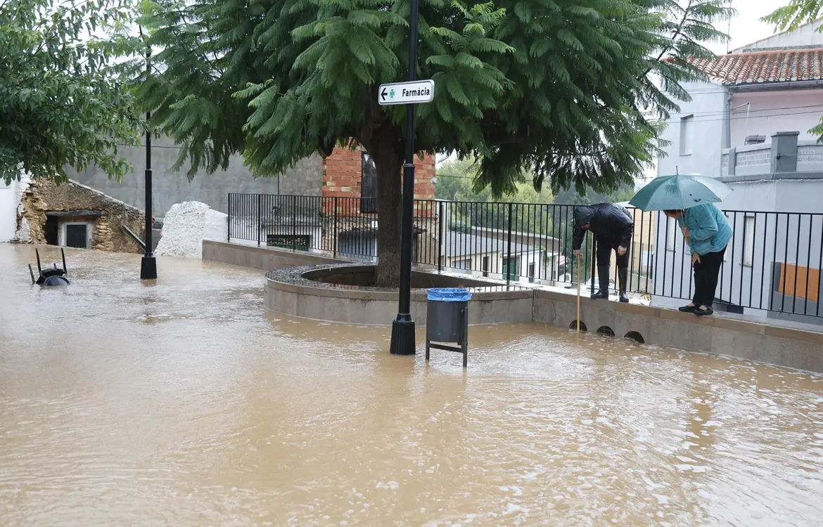 🌧️ Alicante refuerza su dispositivo ante el aviso amarillo por lluvias