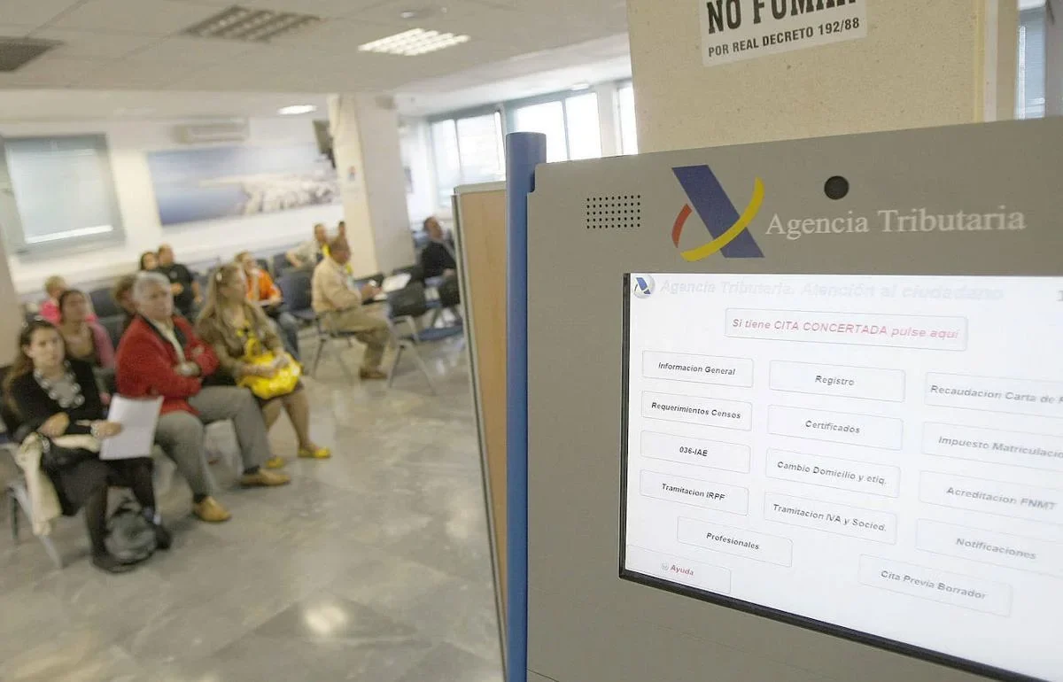 ¿Cómo hacer la declaración de la renta por teléfono en Alicante? Encuentra los números aquí