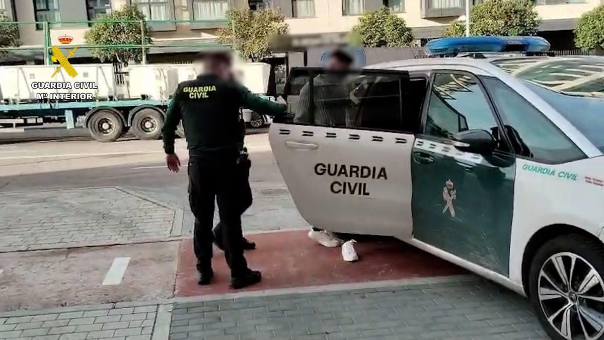 Detenida una familia dedicada a estafar a empresarios mediante falsos préstamos internacionales