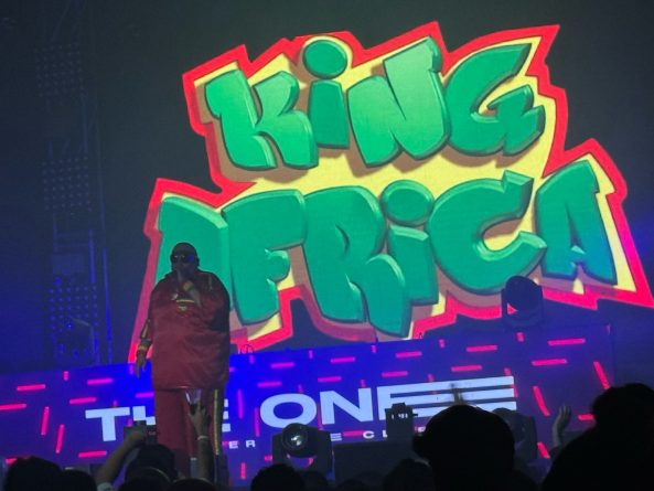 Una noche al ritmo de King África en Sala The One: diversión sin límites