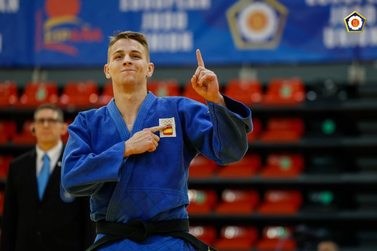 Anton Shuhalieiev, Mireia Rodríguez y Adriana Rodríguez triunfa en el Open Europeo de La Nucía