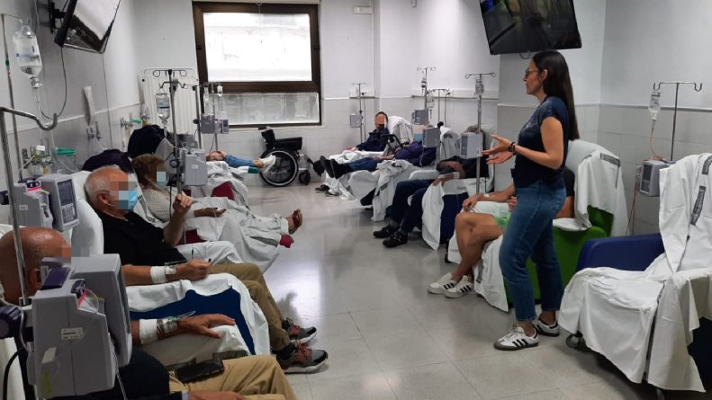 El Hospital General de Elche imparte talleres de bienestar emocional 